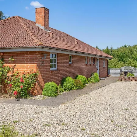 Semesterbostad Stunning In With Kitchen Ulfborg