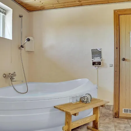 Schönes Haus In Mit Wlan *