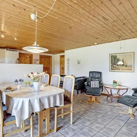 Сasa de vacaciones Stunning In With Kitchen *