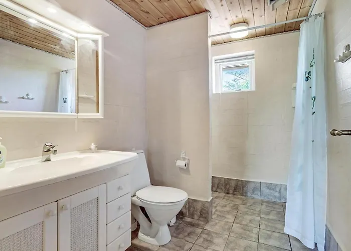 Stunning In With Kitchen