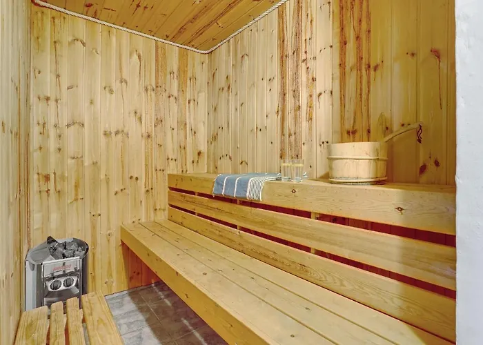 Stunning In With Kitchen Сasa de vacaciones *